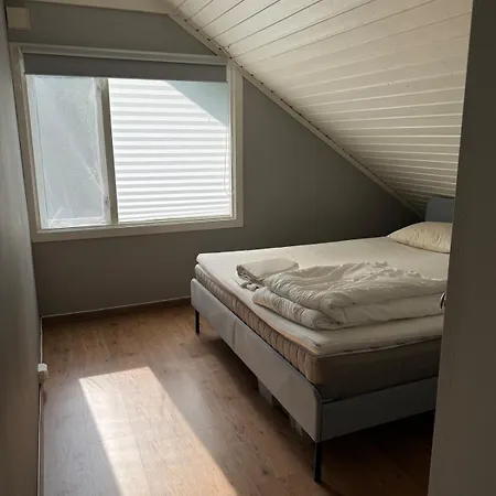 アパート Koselig Loftsleilighet *